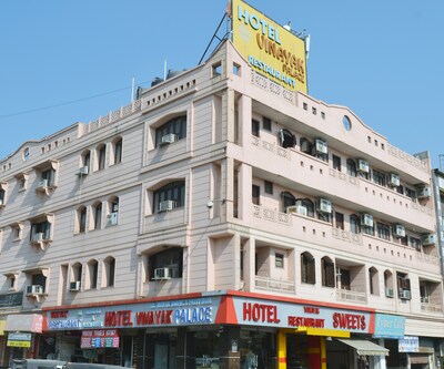 Hotel Vinayak Palace